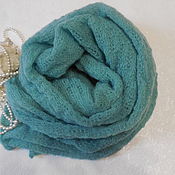 Персиковый вязаный комплект снуд-шарф и шапочка с помпоном Нежный перс