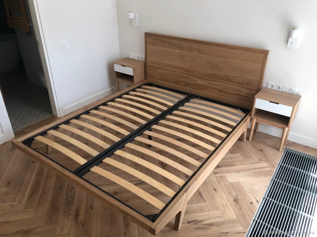 Дубовая кровать