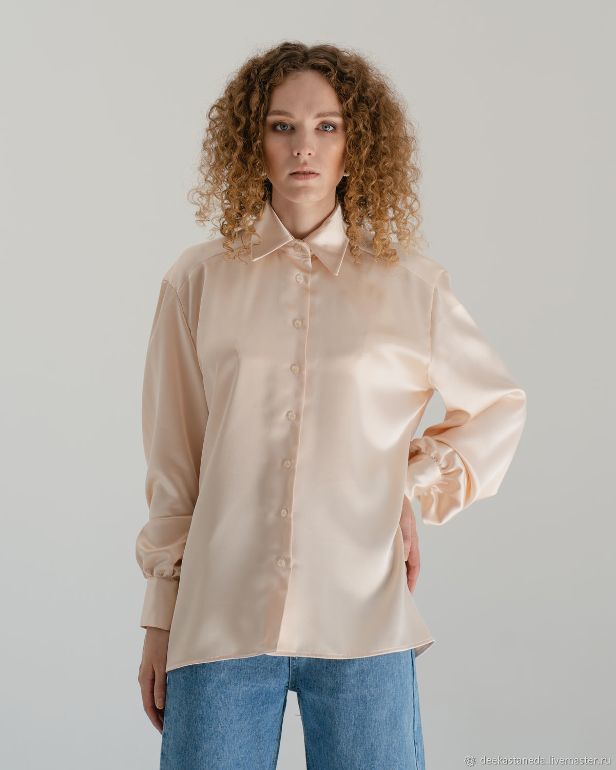 Атласная блуза с широкими рукавами бежевого цвета в интернет-магазине ...
