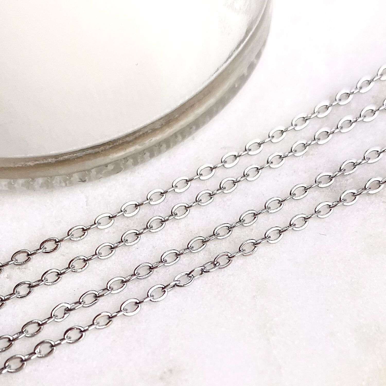 Панцирное плетение цепочки. Плетение цепей золото. Цепочка 2 в 1. ,якорная якорная цепь 1+1. Ролло плетение цепи.