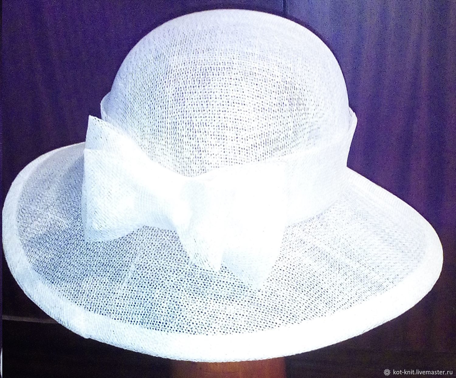 Как почистить шляпу. Шляпки из синамей. Украшение летней шляпы. Капроновая шляпа. Белая летняя шляпка.