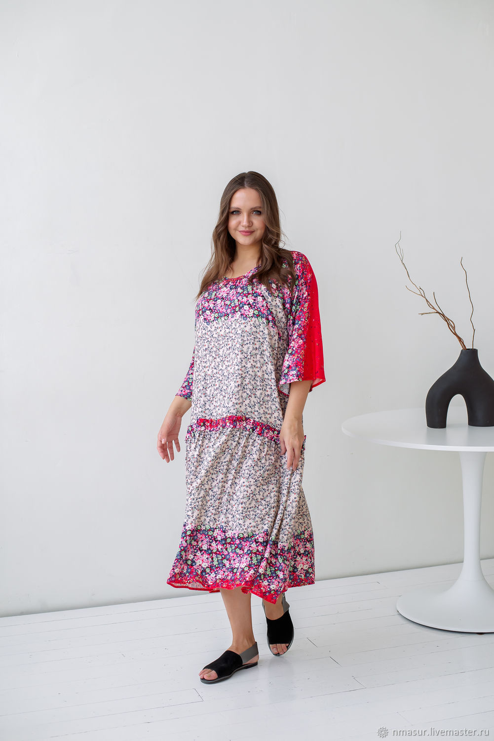 Бохо платье миди ярусами красный цветочек – купить на Ярмарке Мастеров – QP462RU | Платья, Новосибирск