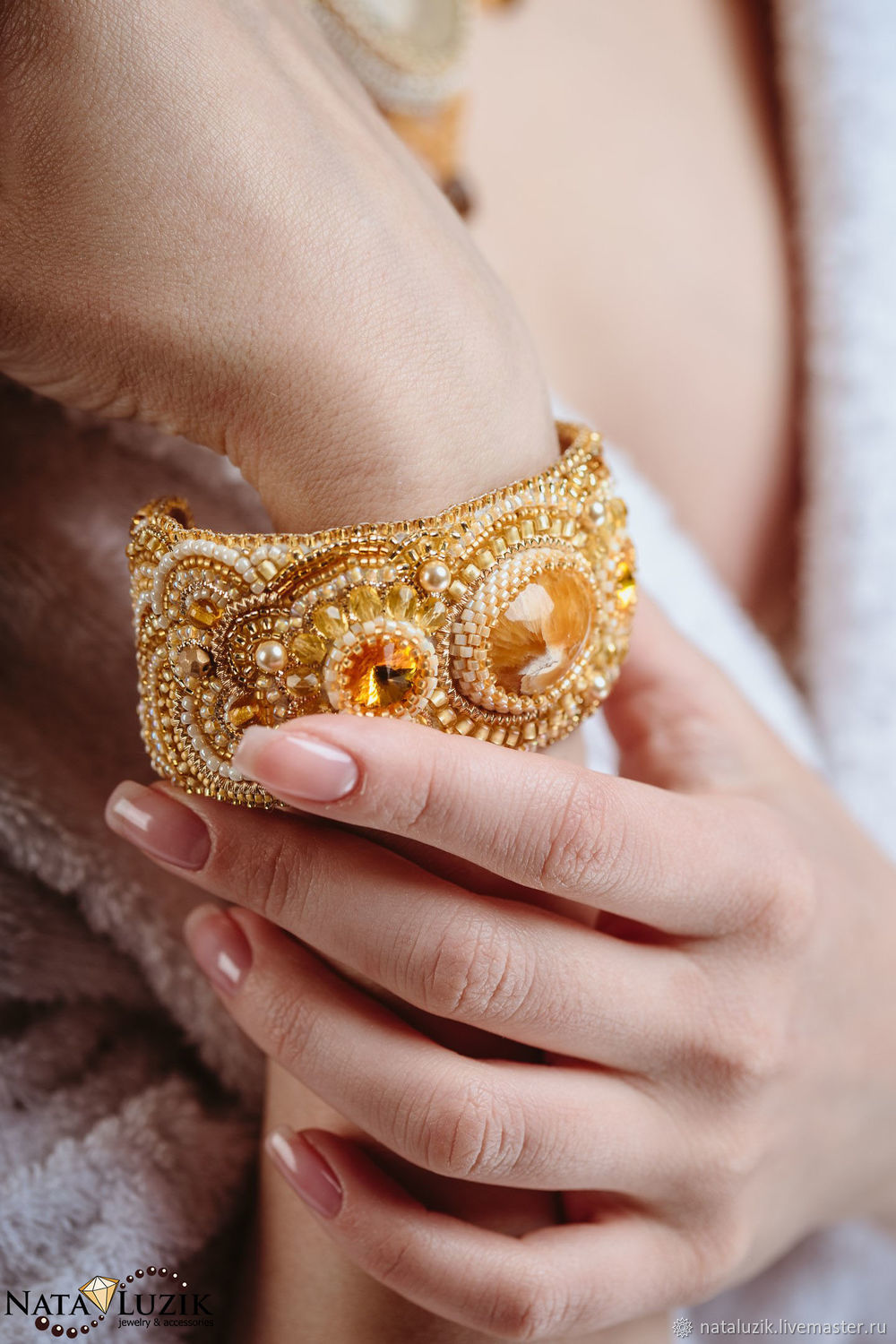 Beaded bracelet with Swarovski stone pearl 'Gold of the nation', Hard bracelet, St. Petersburg,  Фото №1