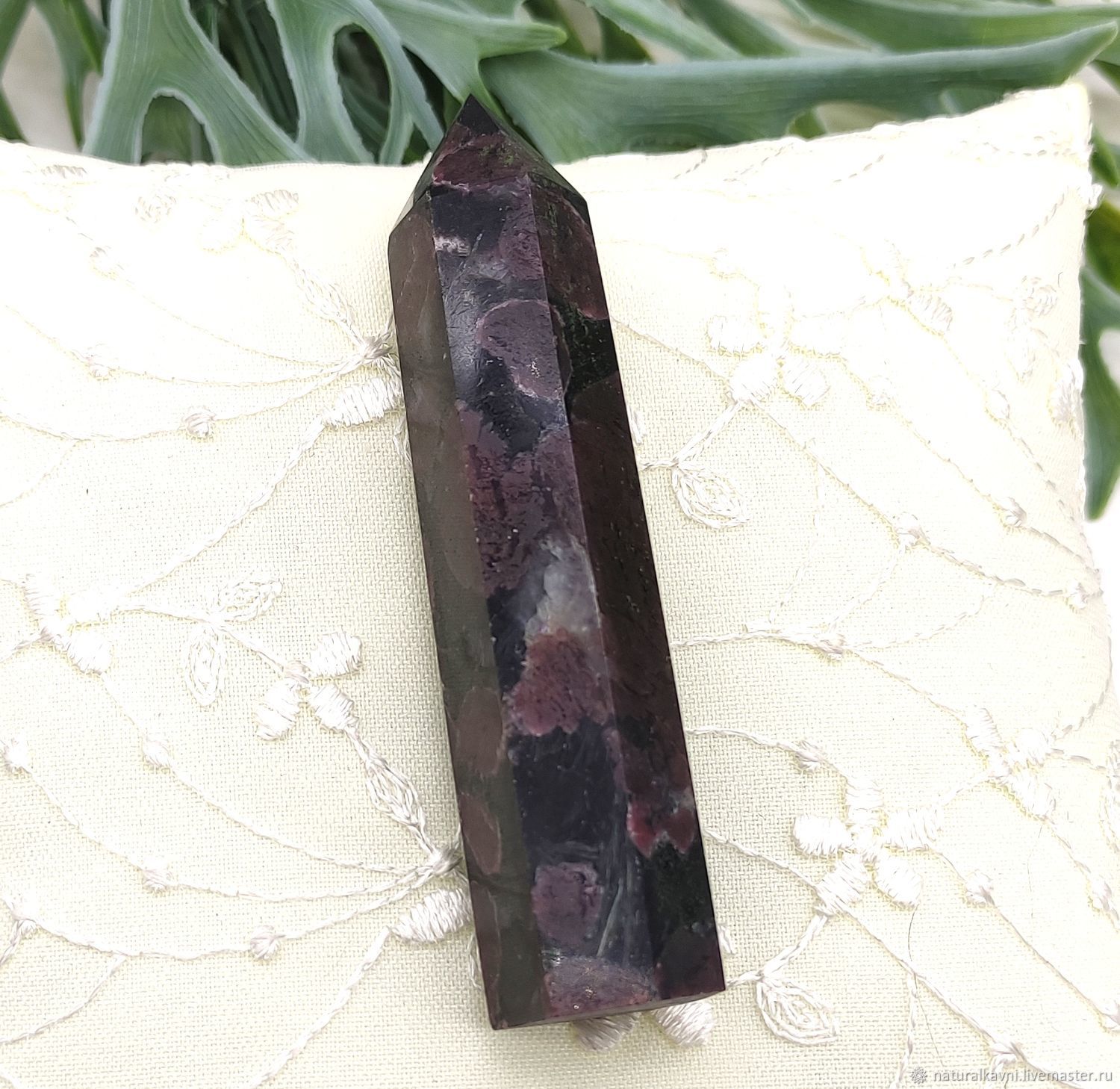 Natural almandine garnet in the rock Crystal / Rod, Rod, Moscow,  Фото №1