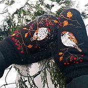 Варежки с вышивкой "Два снегиря"