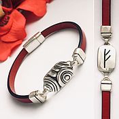 Украшения handmade. Livemaster - original item Bracelet with rune Fehu - attracting money and prosperity. Silver, leather. Handmade.
