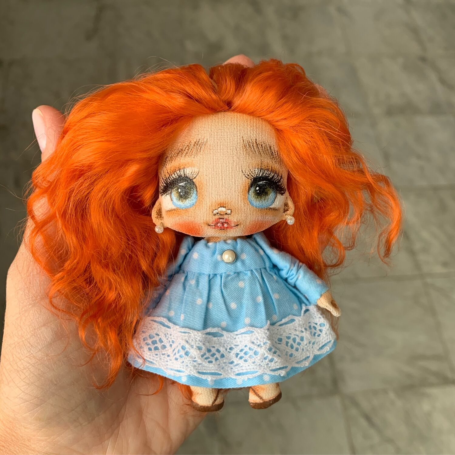 Маленькая кукла в маске Зайчика Подарок на Новый год Игрушка декор в ...