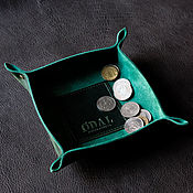 Для дома и интерьера handmade. Livemaster - original item Leather organizer for small items in green color. Handmade.