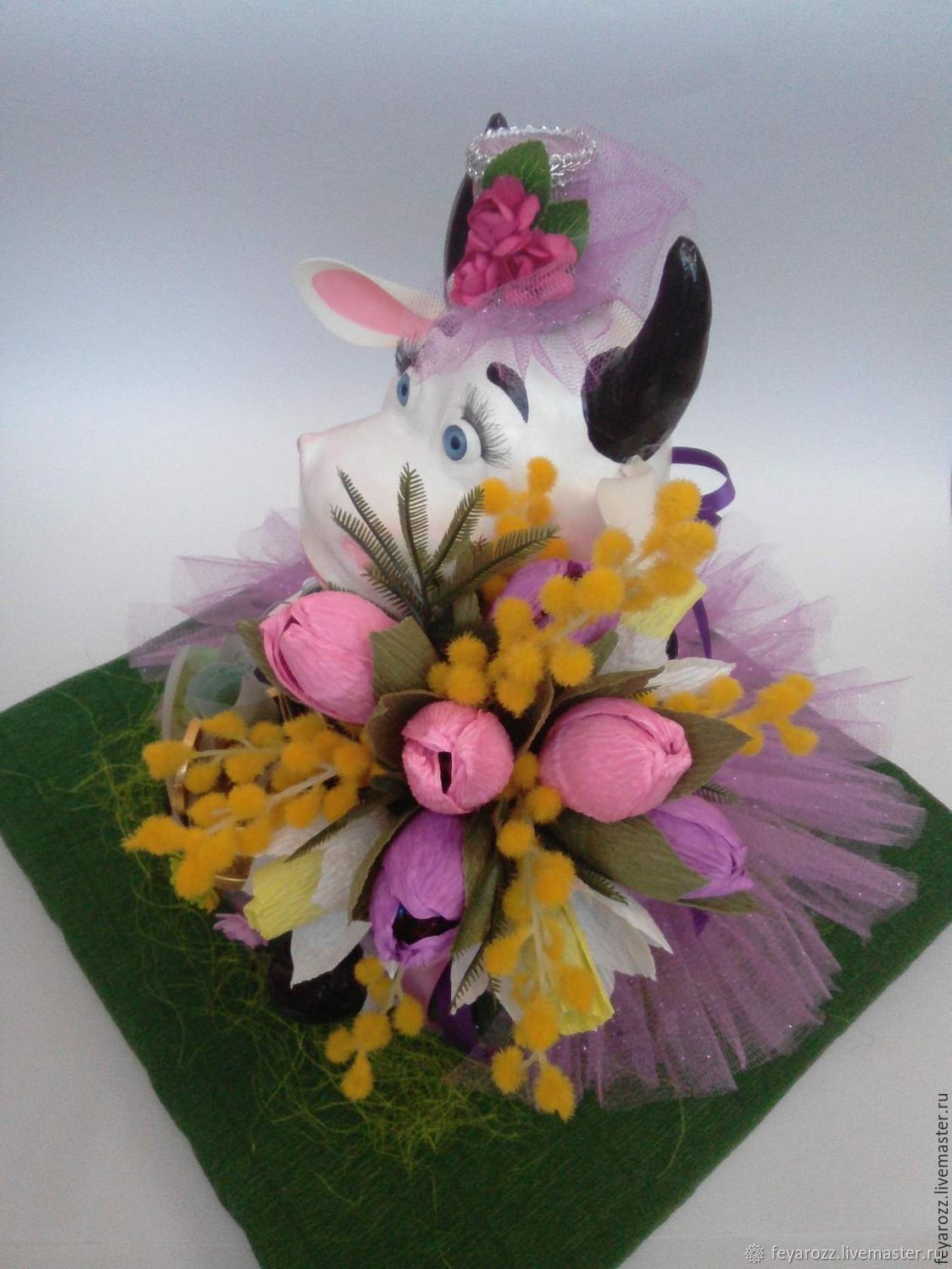 Коровка из конфет. Сладкая коровка Белка. Подарок из конфет в интернет ...