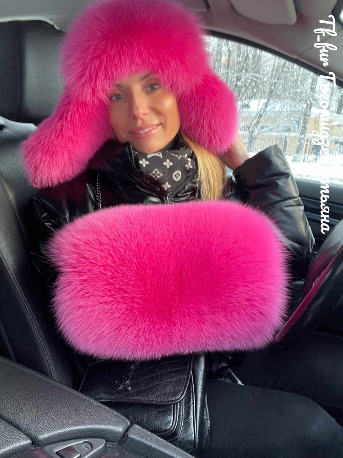 Муфта из меха песца «Неоновая фуксия» – заказать на Ярмарке Мастеров ...