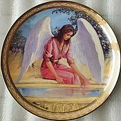 Новогодние сувениры: Декоративная фарфоровая тарелка Томас Кинкейд