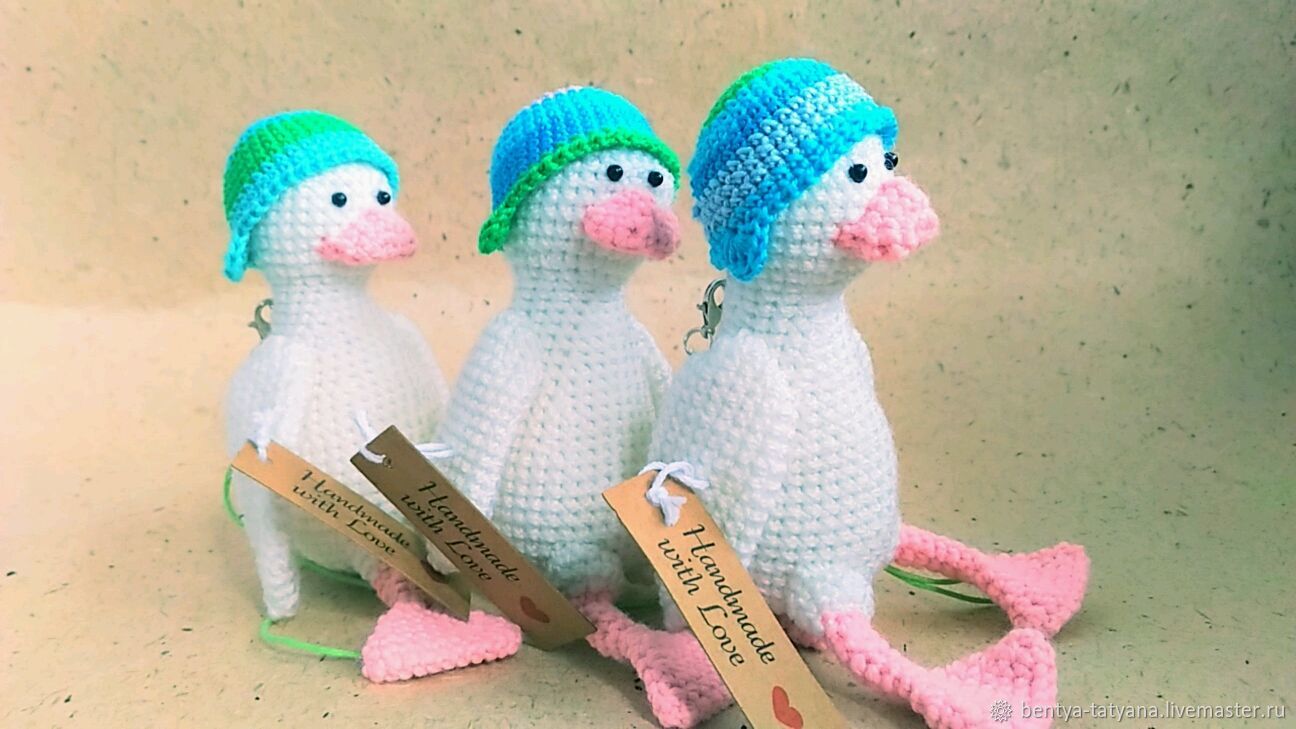 Три веселых гуся. Игрушка брелок ручной работы в интернет-магазине на ...