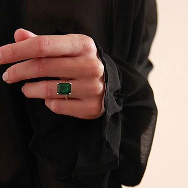 Украшения ручной работы. Ярмарка Мастеров - ручная работа Кольцо OCTAGON изумруд. Handmade.