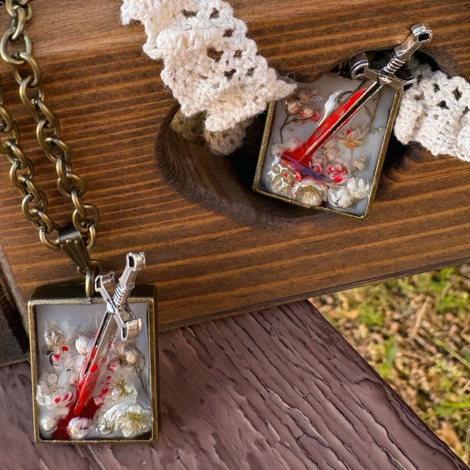 Готовый кулон-пуля с отверстием для крепления