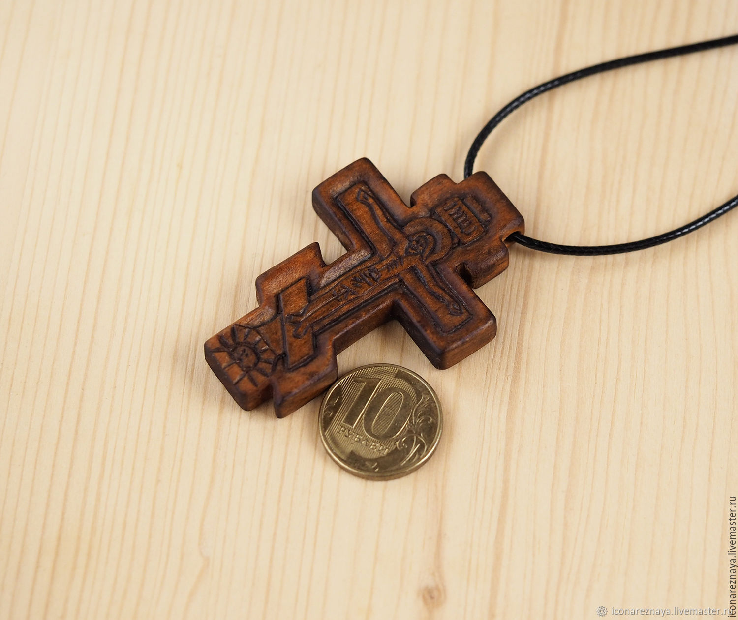 Купить нательный деревянный. Крест наперсный деревянный. Деревянный крестик нательный. Крестик православный деревянный. Крестик деревянный нательный православный.