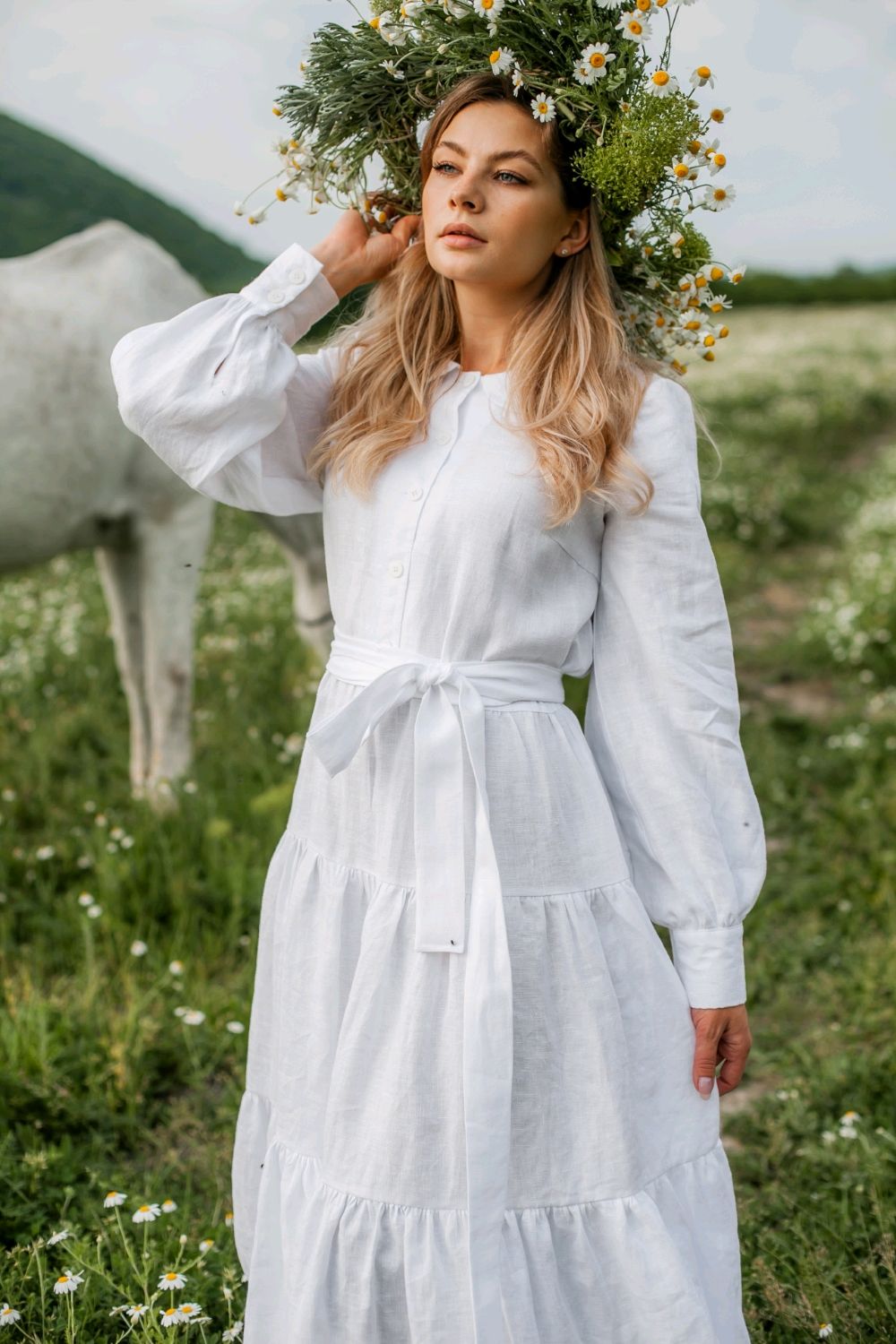 Белое льняное платье с декольте за грн: купить из коллекции Solar - вторсырье-м.рф
