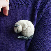 Украшения handmade. Livemaster - original item Brooch made of felt (wool) Seal. Brooch Cat. Kitty. The Siamese. Handmade.