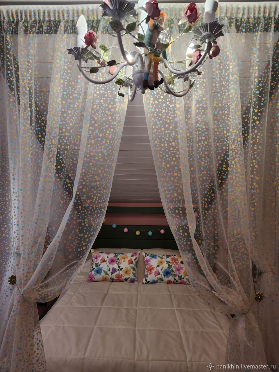 Кровать с каркасом для балдахина в интернет-магазине Ярмарка Мастеров ...