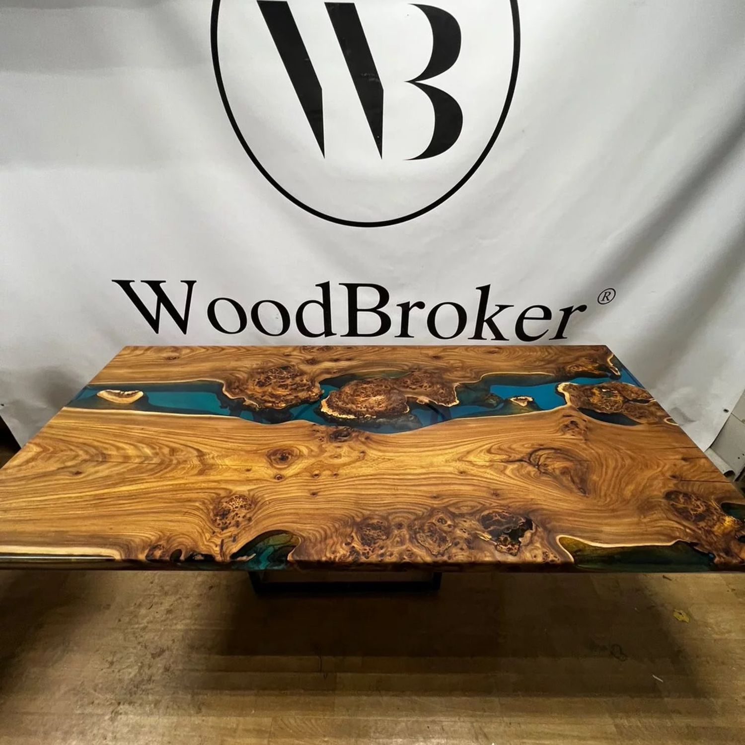 Столешница из эпоксидной смолы и капового карагача 190х90 купить в ...