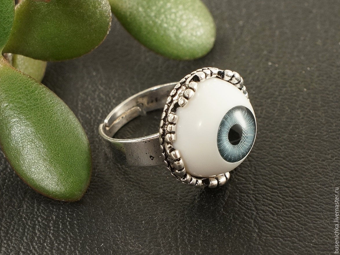 Кольца глазками. Кольцо с глазками. Перстень с глазом. Кольцо око. Кольцо с голубым глазом.