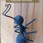 Декоративный кованый паук с паутиной