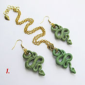Украшения handmade. Livemaster - original item Conjunto de joyas-pendientes, colgante de serpiente de arcilla polimérica, serpiente. Handmade.