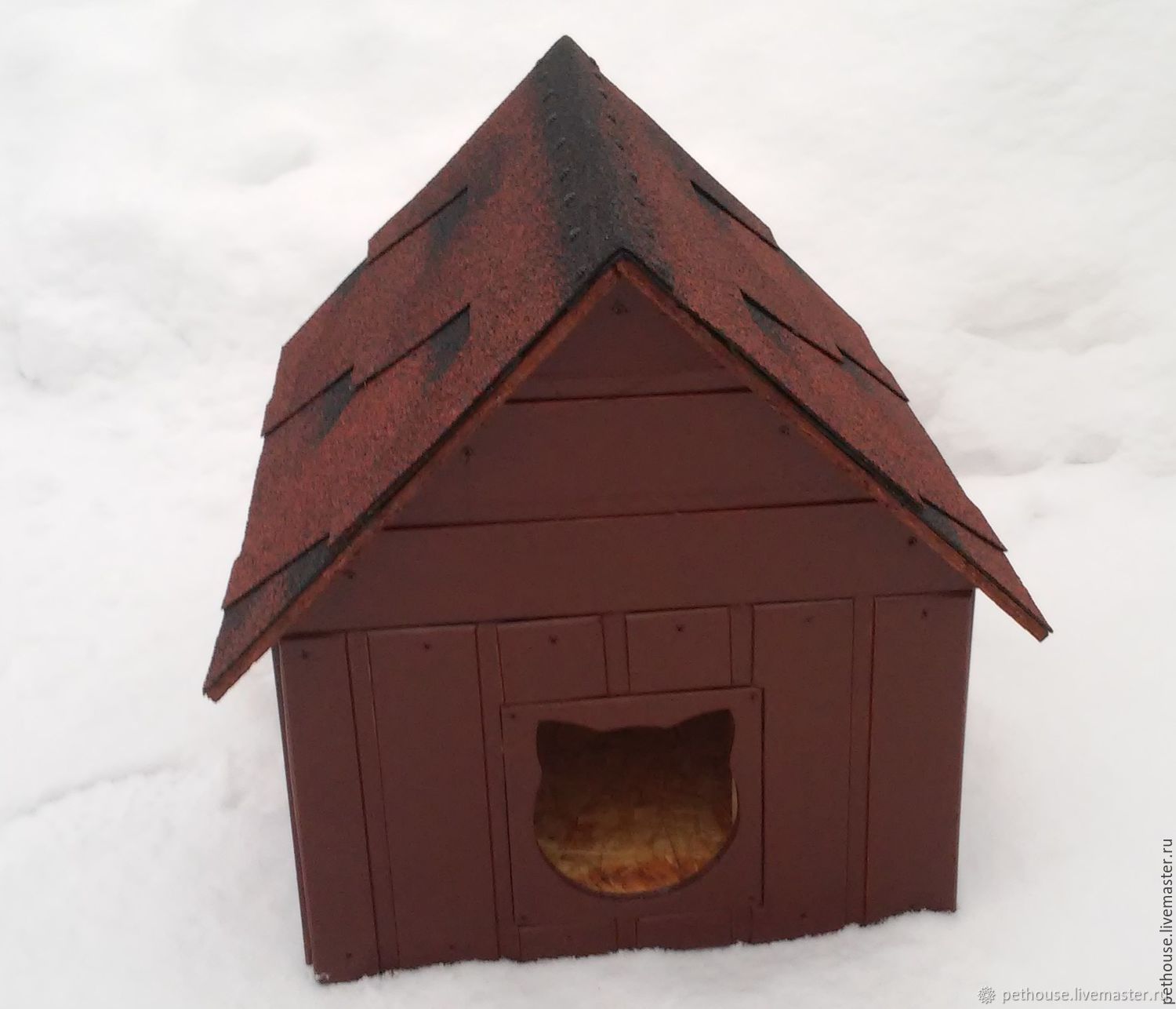 домик для кошки на даче