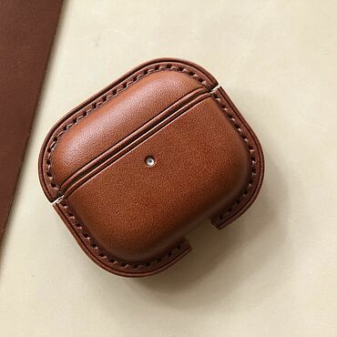 Сумки ручной работы. Ярмарка Мастеров - ручная работа Чехол для AirPods 3 из итальянской кожи buttero. Handmade.