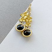 Cluster earrings white pearls