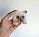 Котоброшка с лапками. Брошь-булавка. ToysMari (handmademari). Интернет-магазин Ярмарка Мастеров.  Фото №2