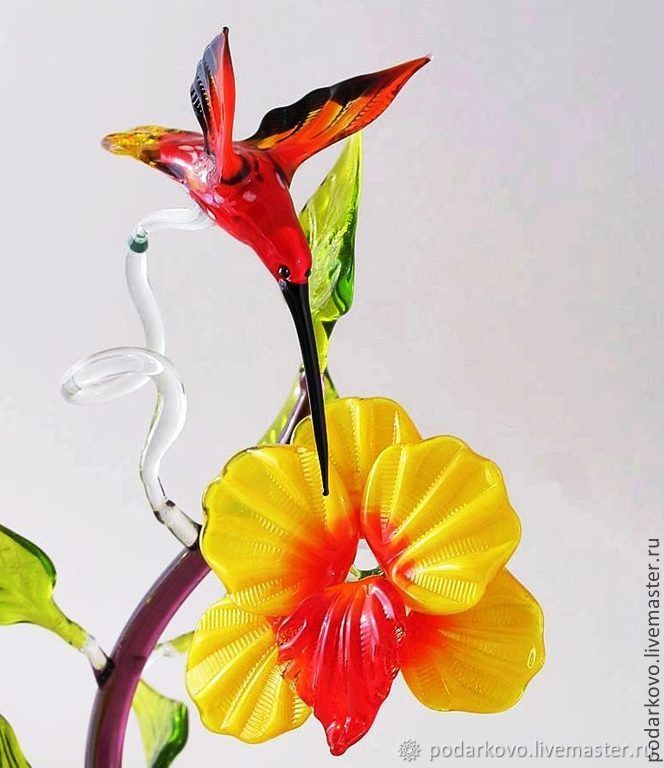 Стеклянные фигурки колибри. Колибри гусь хрустальный. Колибри стекло. Колибри гусь хрустальный. Красивые фигурки из стекла.