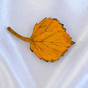 Украшения handmade. Livemaster - original item The badge on the backpack is an autumn leaf, a badge made of wood. Handmade.