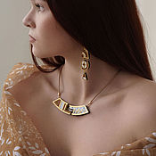 Classic earrings: asymmetric wooden earrings with gilt
