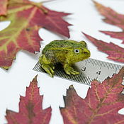 Куклы и игрушки handmade. Livemaster - original item Frog, green toad, miniature. Handmade.