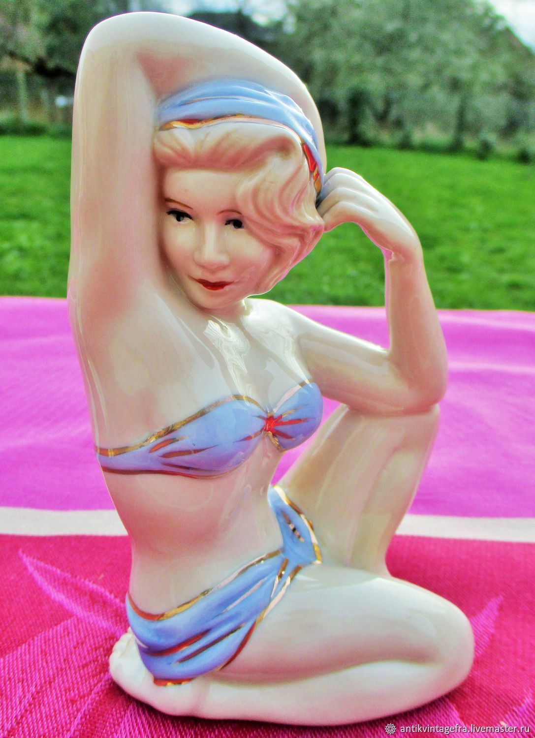 Винтаж: Антикварная статуэтка Fille pin-up фарфор Франция купить винтернет-магазине Ярмарка Мастеров по цене 8895.68 ₽ – KXH2IRU