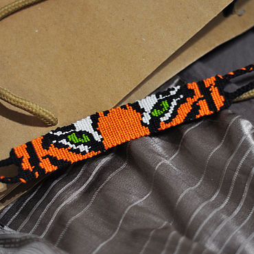 Дизайн и реклама ручной работы. Ярмарка Мастеров - ручная работа Фенечка Тигр. Handmade.