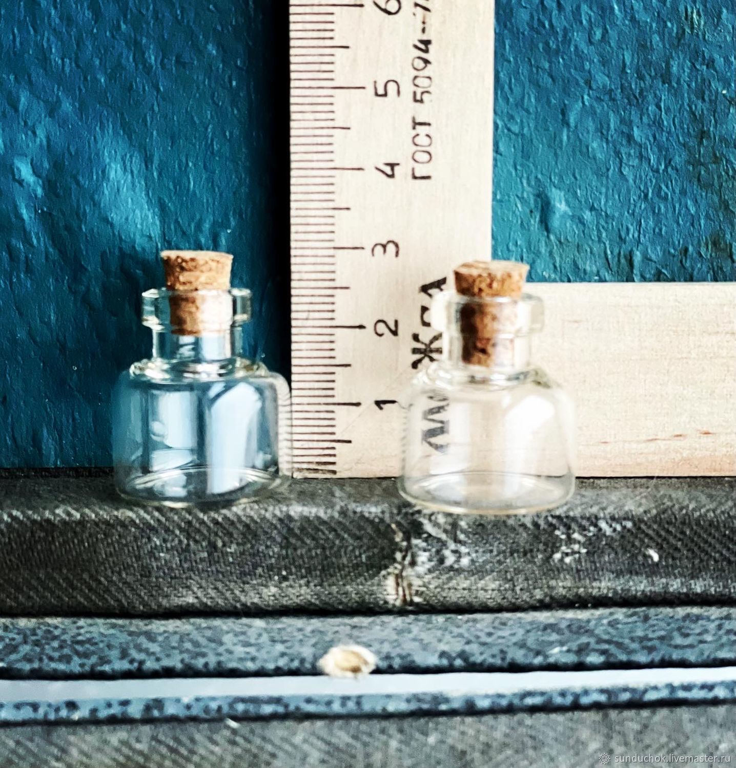 Маленькая стеклянная баночка-бутылочка с пробкой – купить на Ярмарке ...