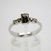 Золотое кольцо с Сапфиром Ф 4.3 мм