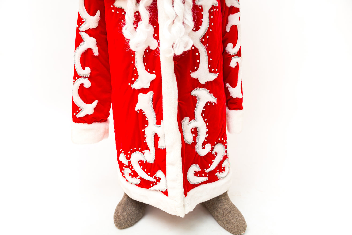 Вышивка на костюм Деда Мороза