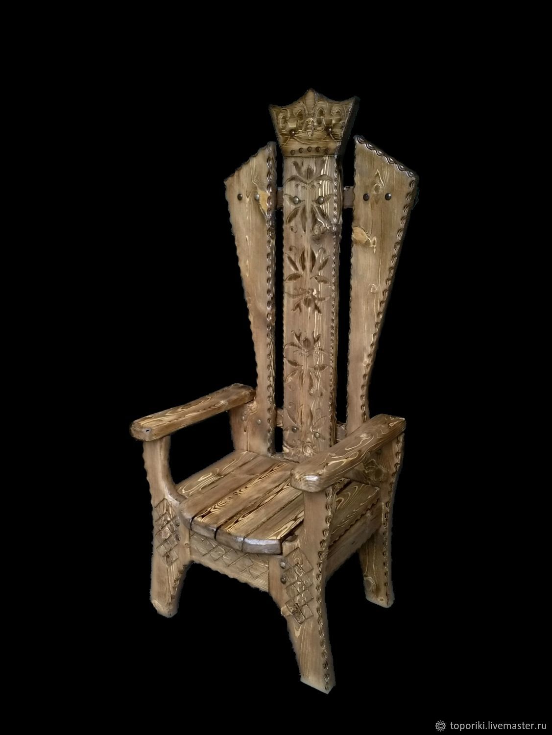 Кресла-троны: из дерева и других материалов. Достоинства и недостатки