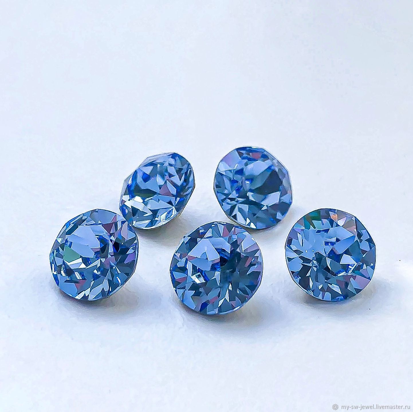 8 Light Sapphire Swarovski