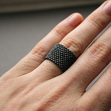 Канцелярские товары ручной работы. Ярмарка Мастеров - ручная работа Кольцо из бисера Широкое мужское кольцо Бижутерия Минимализм 00019. Handmade.