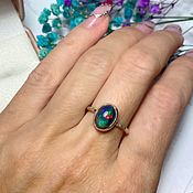 Стильное кольцо из серебра и натуральных камней