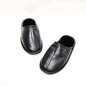 Обувь ручной работы handmade. Livemaster - original item Men`s Slippers made of genuine leather and sheepskin. Handmade.