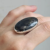 Silver ring with fluorite
