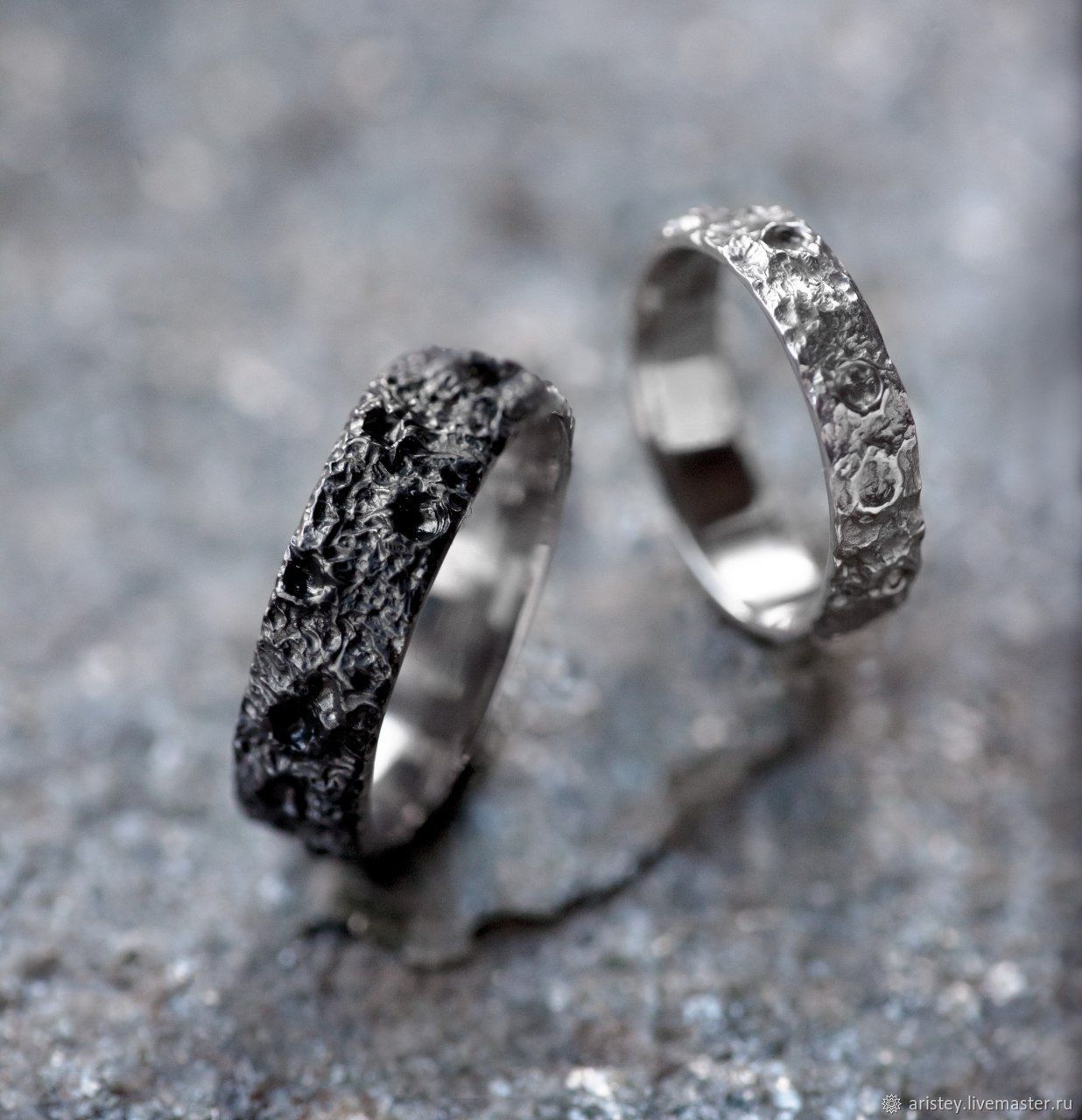 Необычные серебряные обручальные кольца