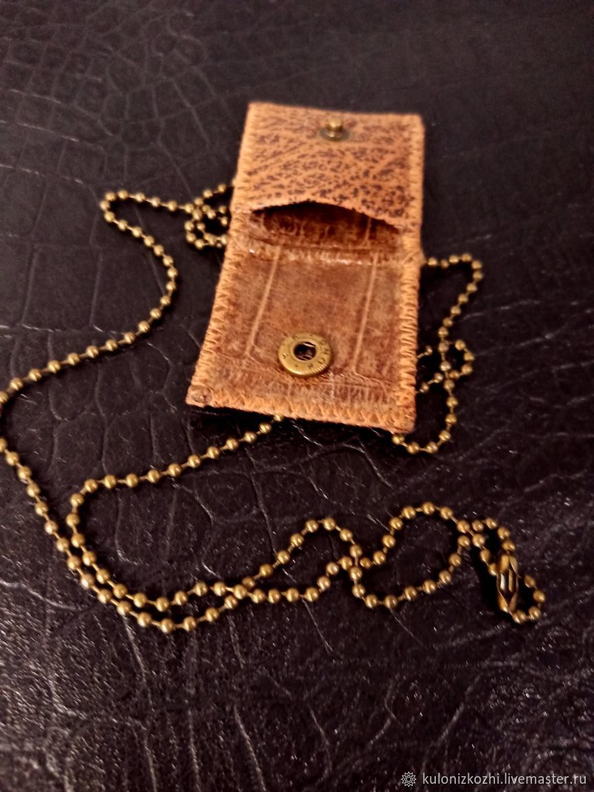 Сумочка для амулета на шею в интернет-магазине Ярмарка Мастеров по цене ...