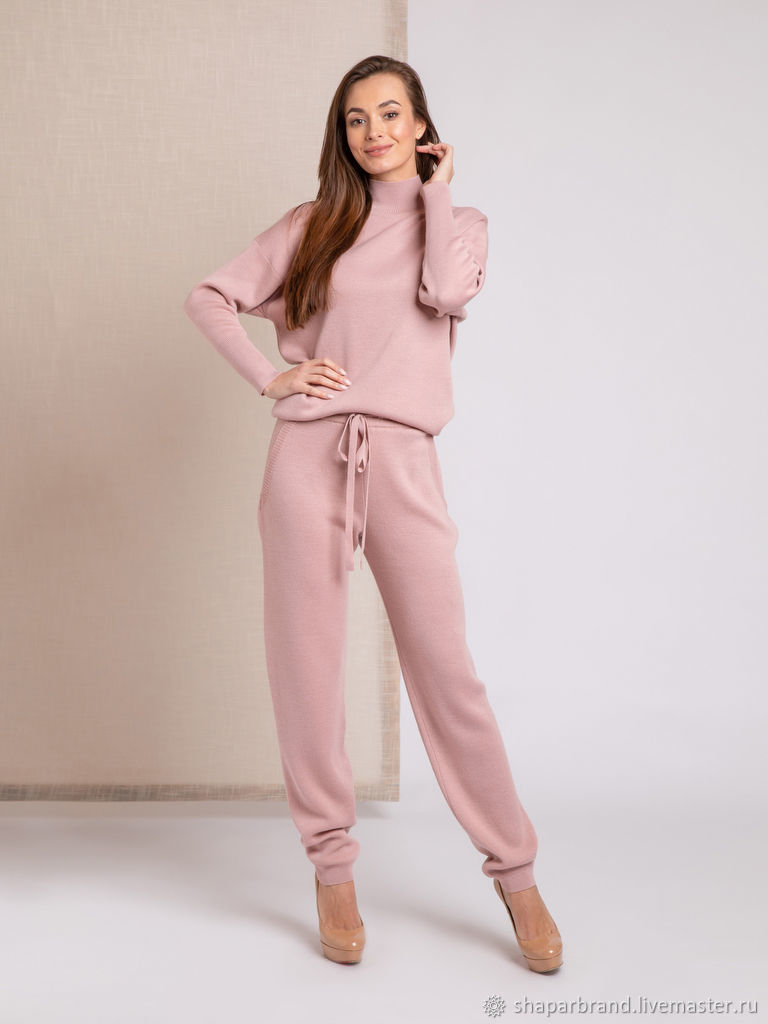 Розовый спортивный костюм в интернет-магазине Ярмарка Мастеров по цене 10200 ₽ – LILCMRU
