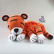 Куклы и игрушки handmade. Livemaster - original item Pyjamas Tiger cub knitted pyjamas toy-hugging tiger. Handmade.