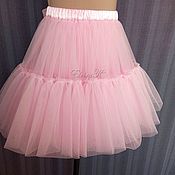 A skirt made of cotton and soft mesh for 5-6 years